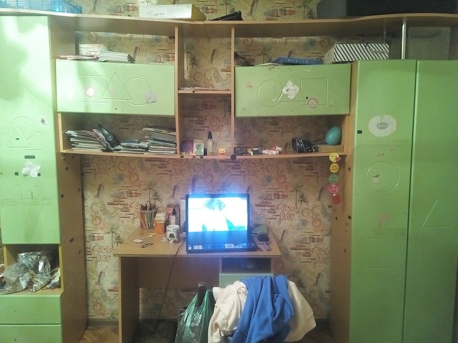 Продам детскую стенку