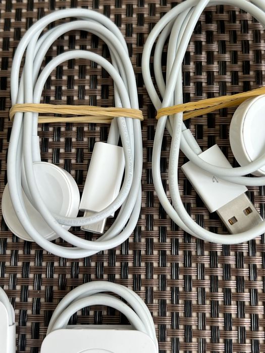 Оригинални АКСЕСОАРИ APPLE  charger iwatch зарядно адаптер кабел