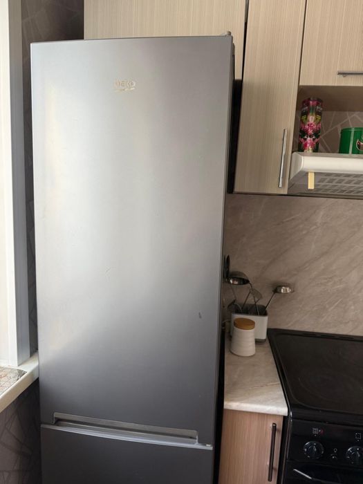 Продам холодильник beko