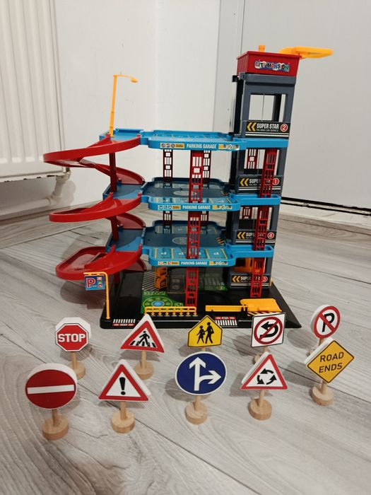 Parcare jucărie semne de circulație traseu pentru băieți