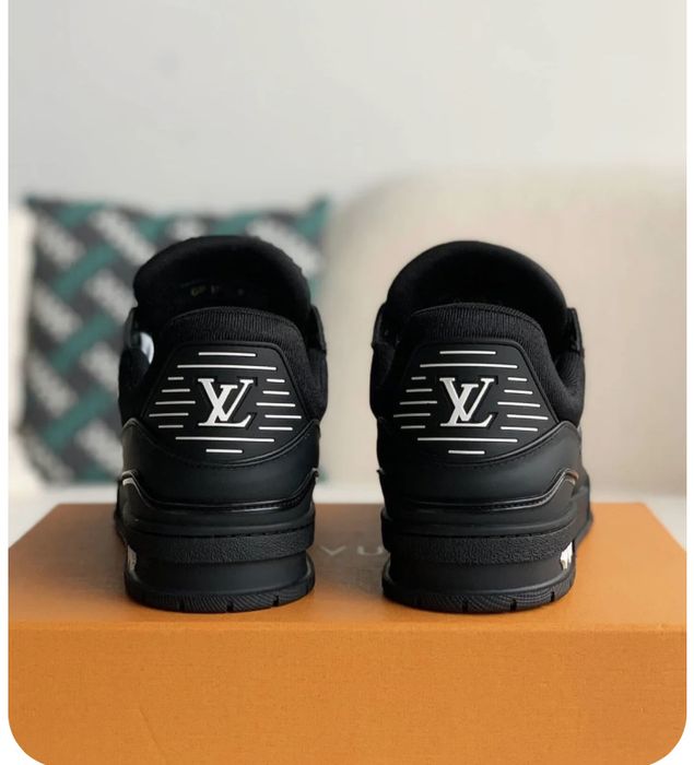 Adidasi L.o.u.i.s V.u.i.t.t.o.n  *New Colection* full box