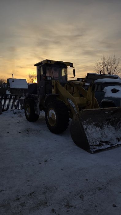Услуги камаза услуги погрусчика вывоз снега чистка територии от снега