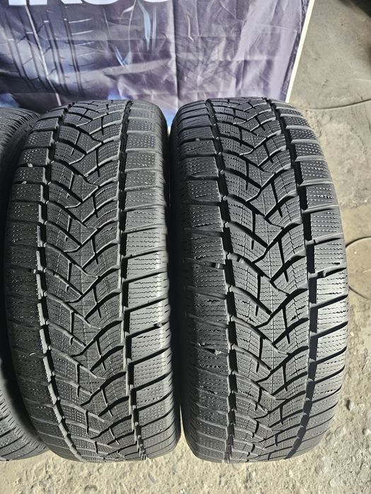 4 anvelope iarna 215 60 17 Dunlop