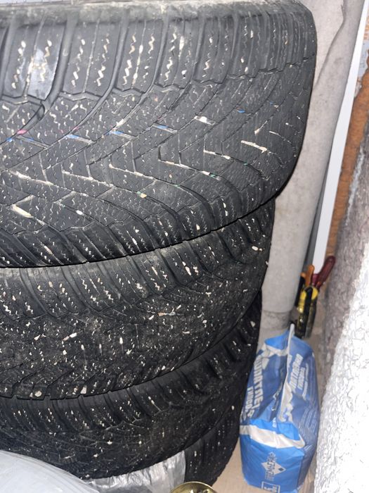 Продаю шины 16 го размера