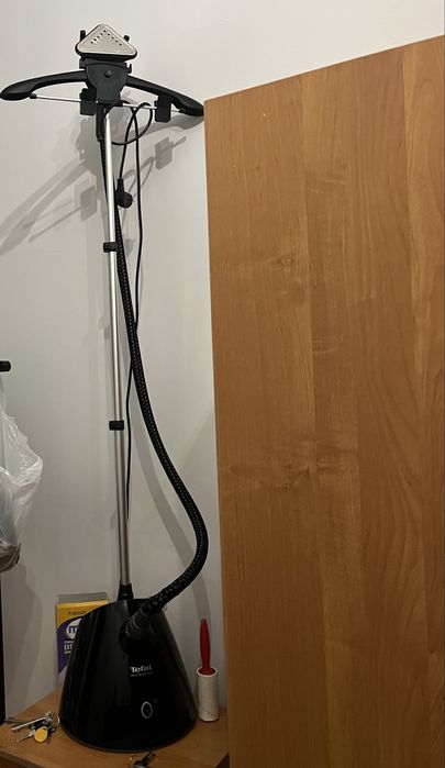 Паровой утюг (отпариватель)