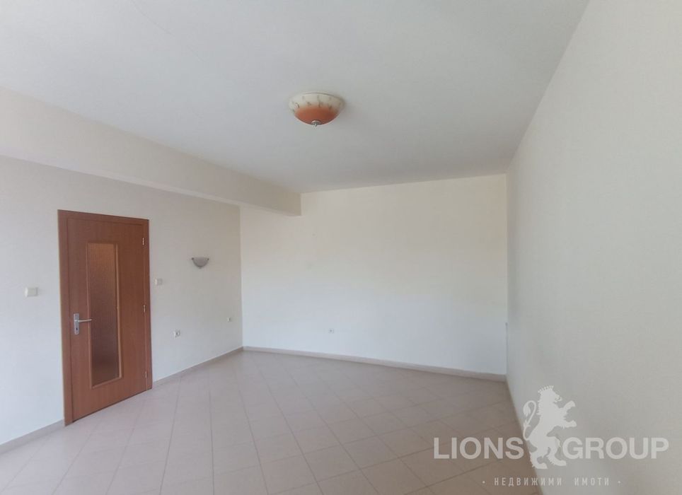 Продава се Двустаен апартамент в Варна, Зимно кино Тракия - 61 кв.м за 1034 €/кв.м - Снимка #3