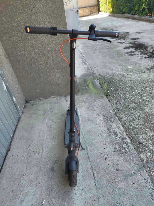 Електрическа тротинетка Ninebot F2 pro