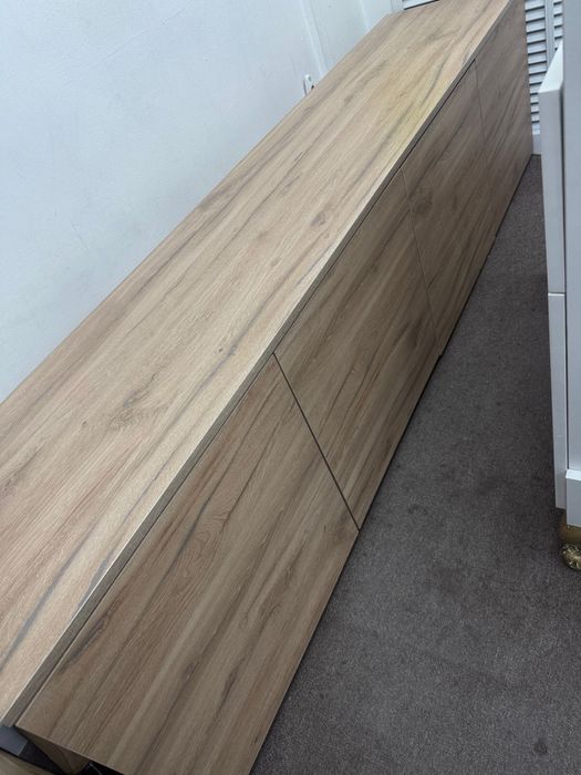 Шкаф деревянный