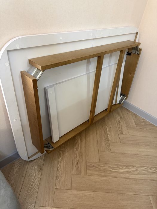 Продам Стол и Стулья