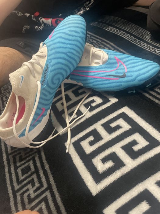 Ghete fotbal nike phantom nr 46