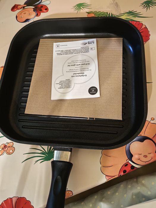 tigaie cu capac nouă