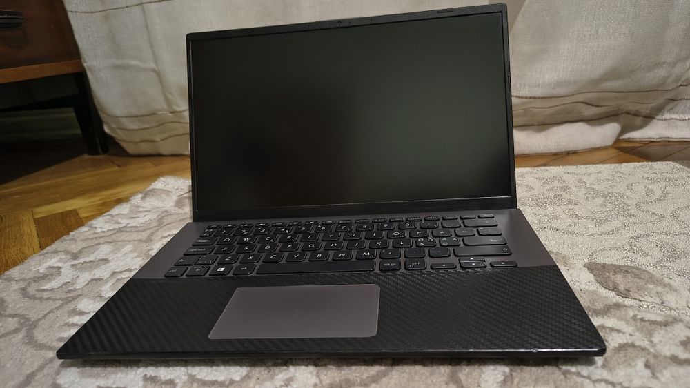 Laptop ASUS Vivobook 14 - Ryzen 3, 12GB RAM, SSD 250GB, Windows 11, Baterie OK