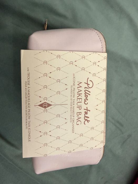 Косметичка Charlotte Tilbury