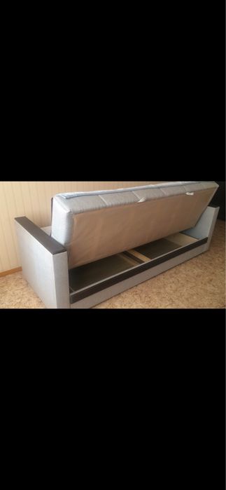 Продам диван в отличном состоянии