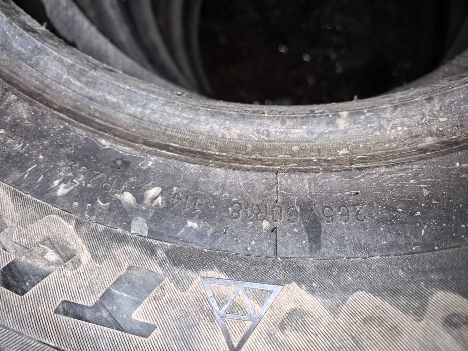 Резина от прадо 3шт