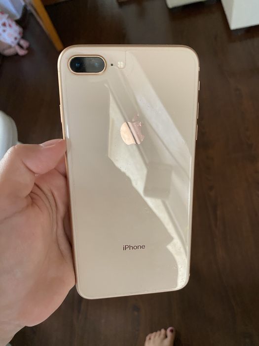 Iphone 8 plus в отличном состоянии