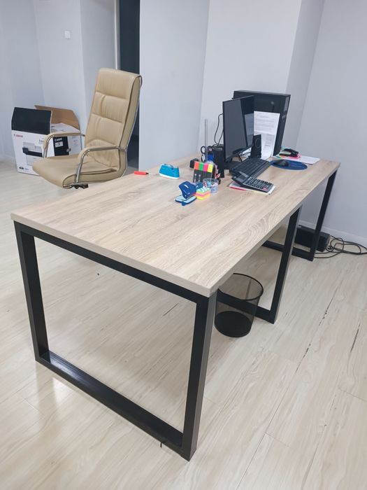 Стол  офисный со столешницой