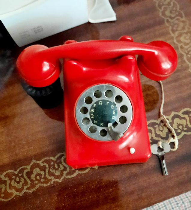 Игрушка телефон механический антикварный