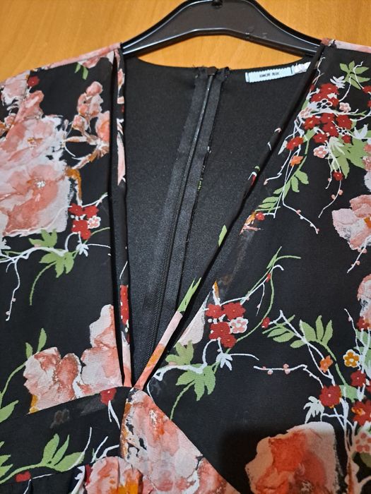 Vând rochii evenimente elegante mar xs-M