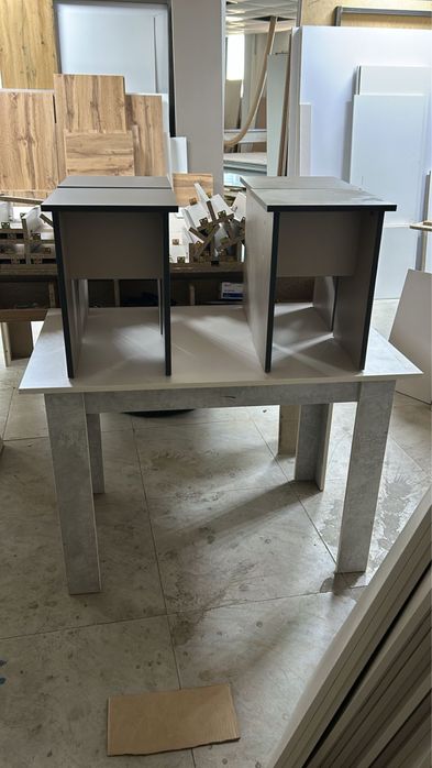 Продается стол комплект