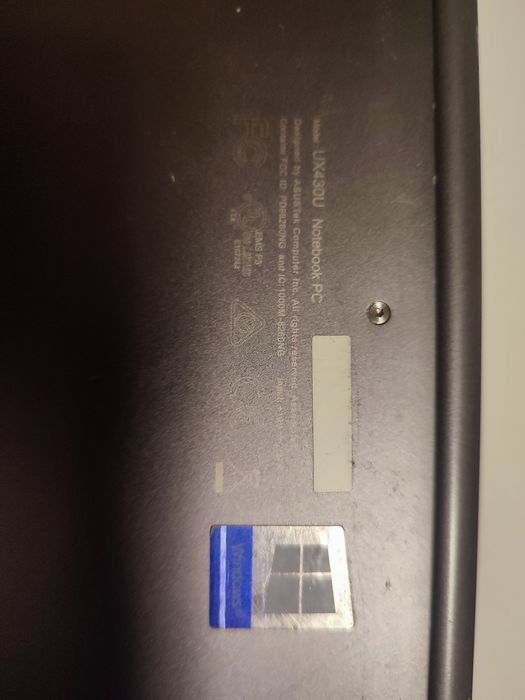 Laptop Asus UX43U pentru piese