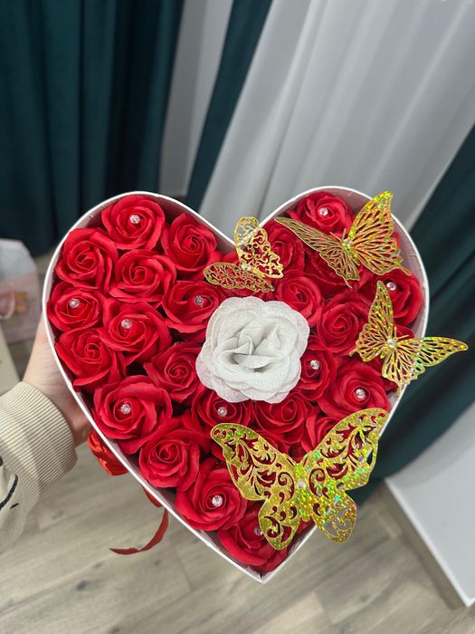 Buchet 101 trandafiri