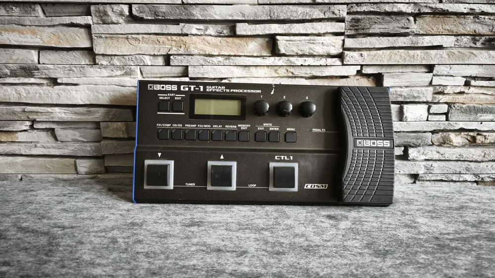 Pedale pentru chitare electrice si bass BOSS efecte - GARANTIE