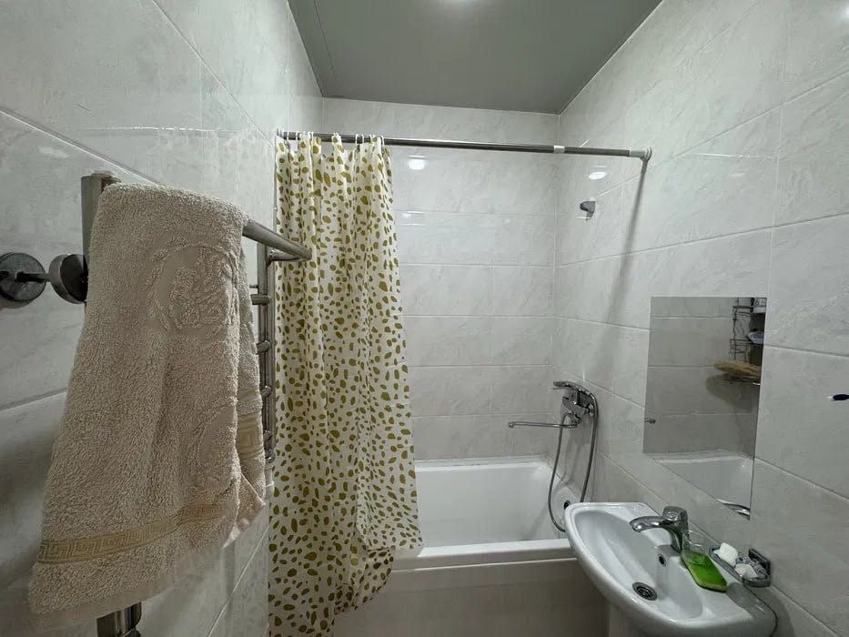 #1856

Яшнабадский район
улица Иззат