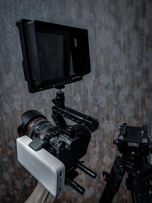 Продам Комплект Кинокамеру Blackmagic 4k