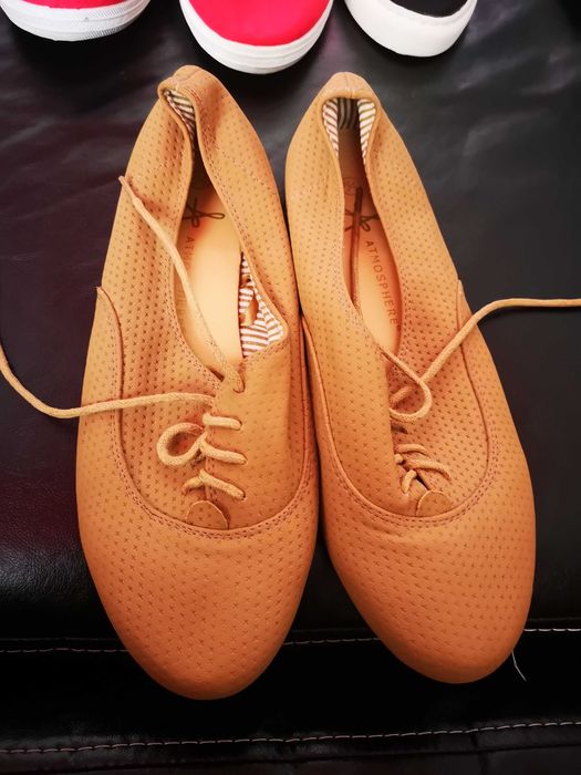 Дамски обувки нови цена 5лв за брой