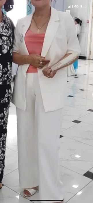 Продаю платья костюм