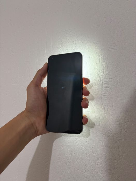 Продаю Nothing Phone 1
