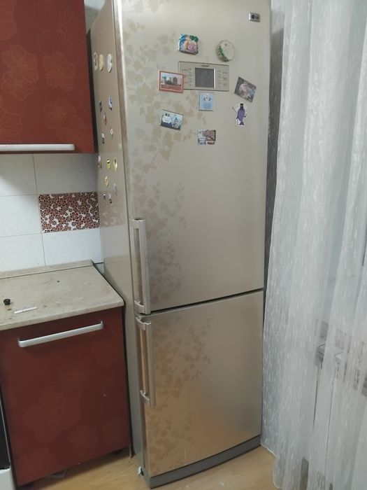 Продам холодильник