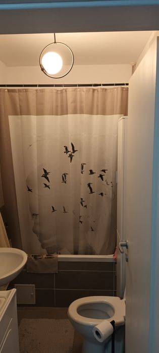 Vând aprtament 2 camere în zona Rahova