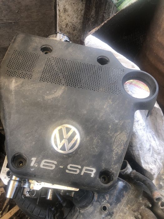 Urgent motor golf 1.6 sr negociabil fara anexe