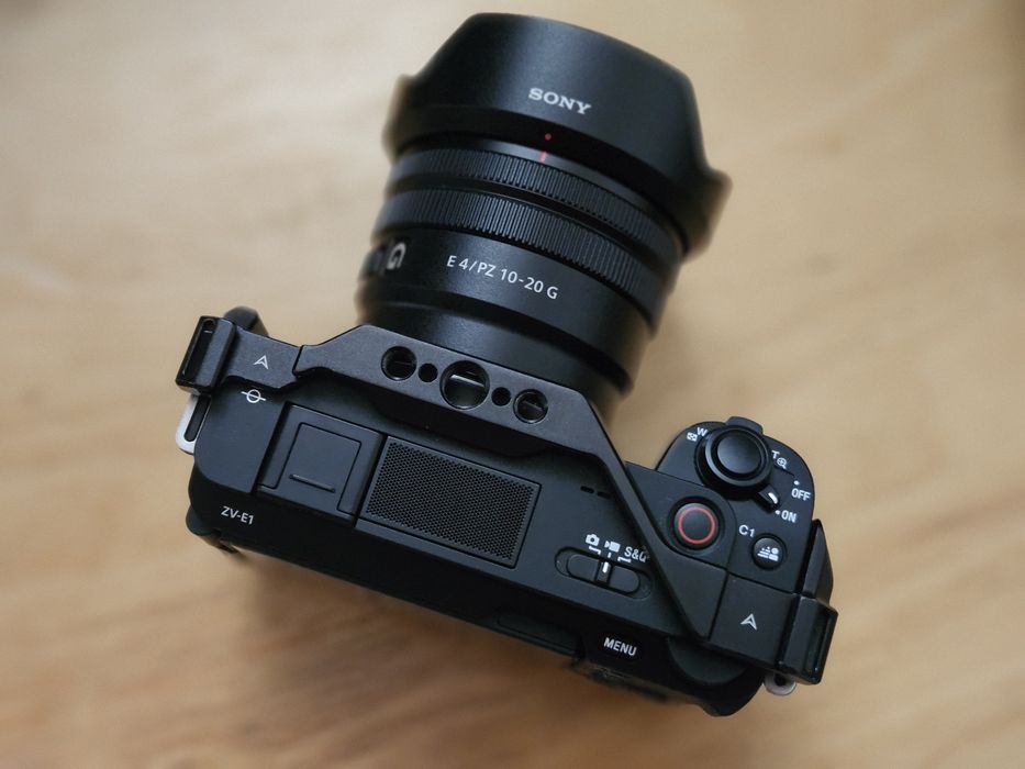 Vand Sony ZV-E1 cu/fara obiectiv 10-20mm PZ F4 constant, seria G