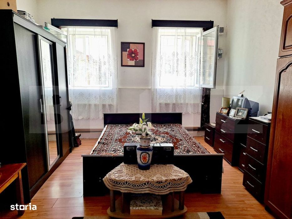 Apartament cu 2 camere, 90mp , cu curte, zona Turda Noua