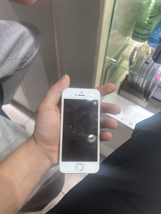 продам iphone 5 s в отличном состоянии