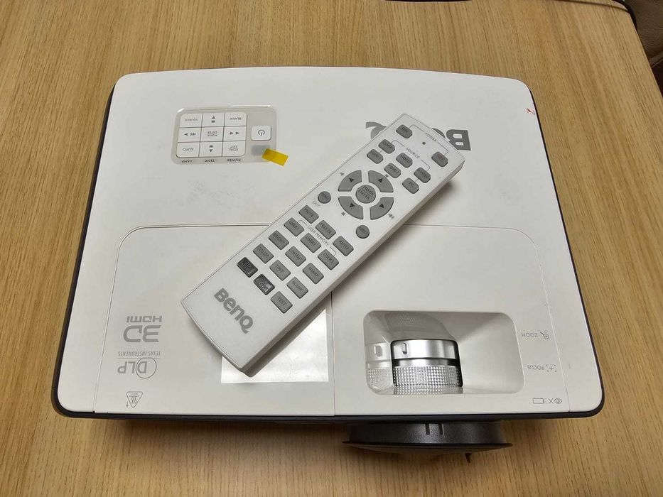 Videoproiector 3D BenQ W703D, HD, serial, HDMI