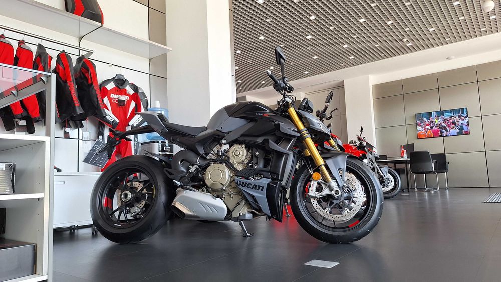 Ducati Streetfighter V4 S Grey Nero mototsikli Toshkentda