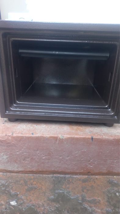 Сейф президент онеупорный