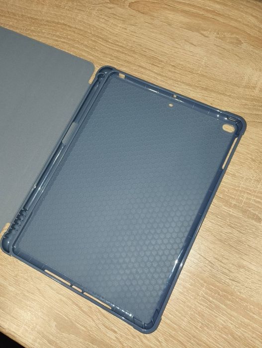 Кейс за iPad 5-9.7"