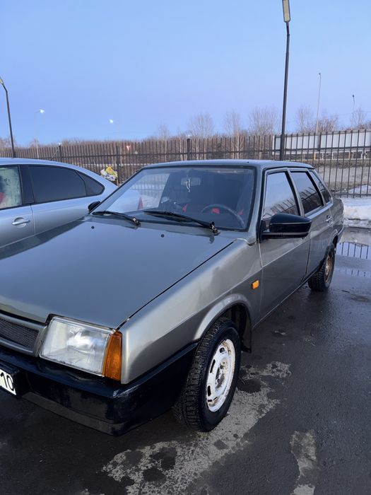 Продам машину 21099