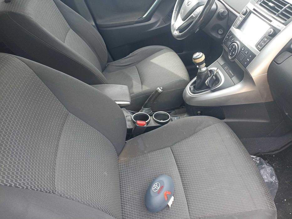 Toyota Verso 1,6D4D / Тойота Версо - на части