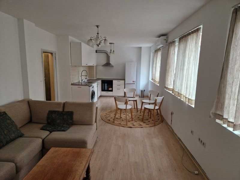 Тристаен ап. под наем Център ЦУМ