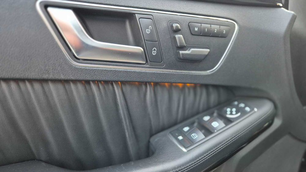 Mercedes Benz E500 4.6 V8 biturbo 4MATIC Airmatic