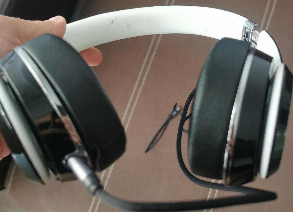 Vând Beats Solo 2 Wired