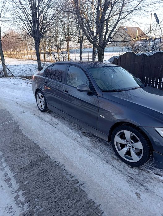 Vând BMW e90 automat