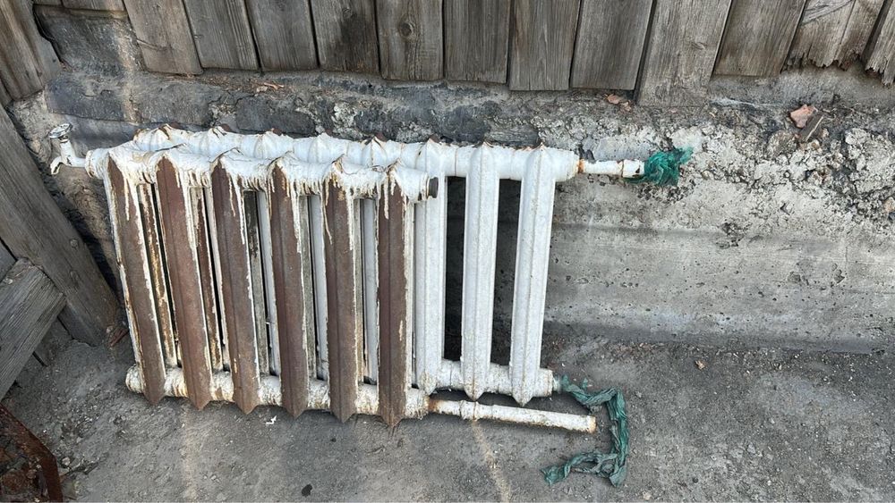 Продам срочно радиаторы батарей