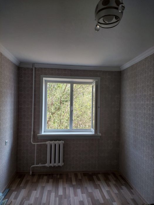 Продается 4-комн (4-33, 2 этаж)